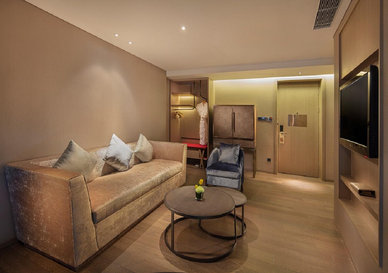 Grand Bay Hotel Csuhaj Kültér fotó